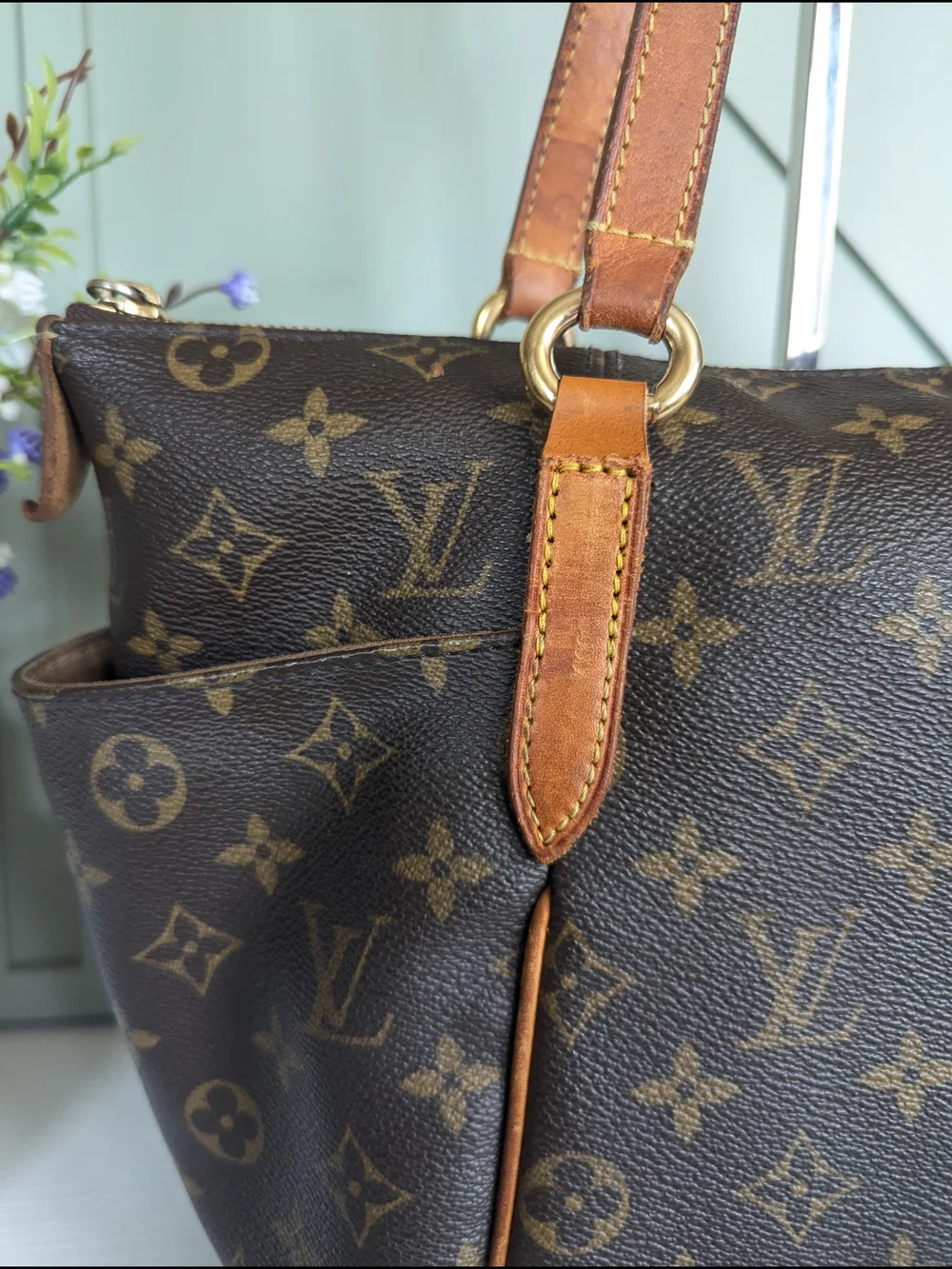 Louis Vuitton Totally PM. Monogram Tote Bag